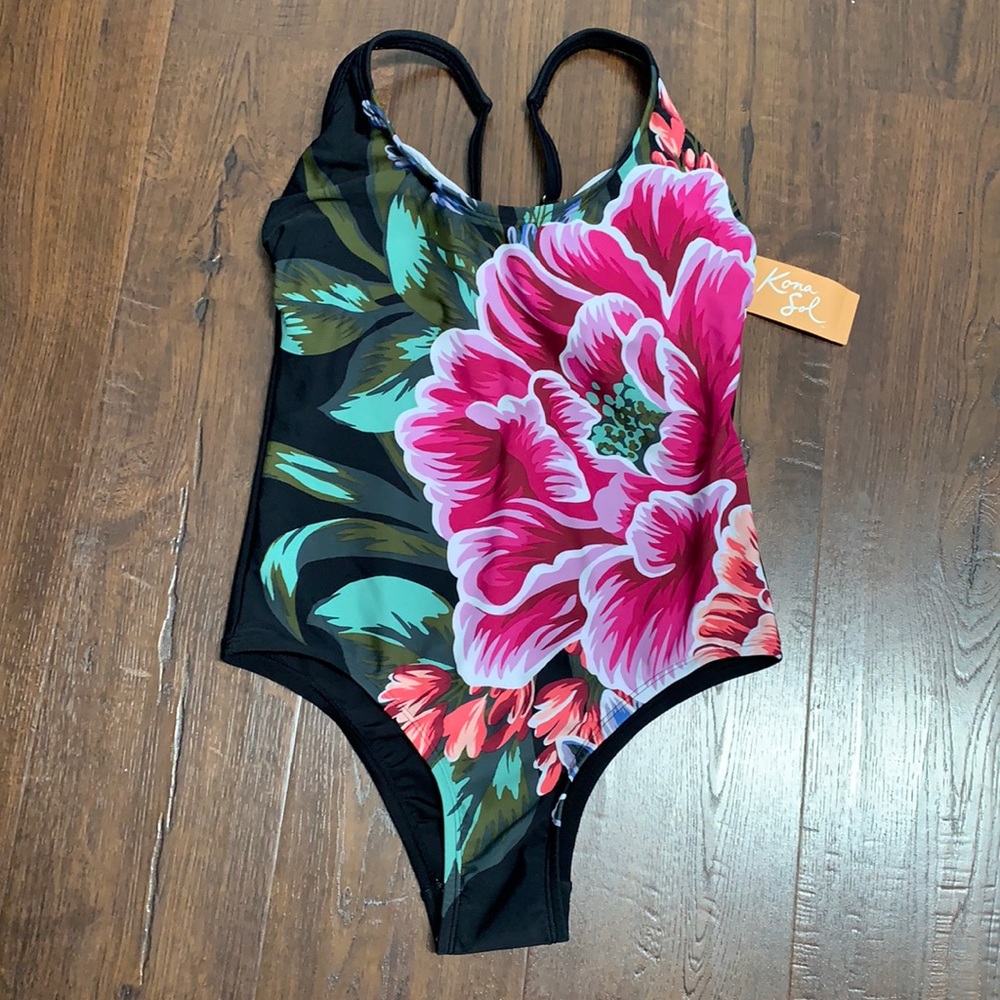 NWT, Kona Sol one piece gorgeous swimsuit